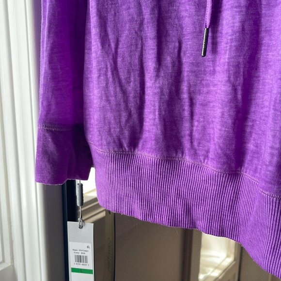 NWT - CALVIN KLEIN - Performance Top (L) - Picture 5 of 12